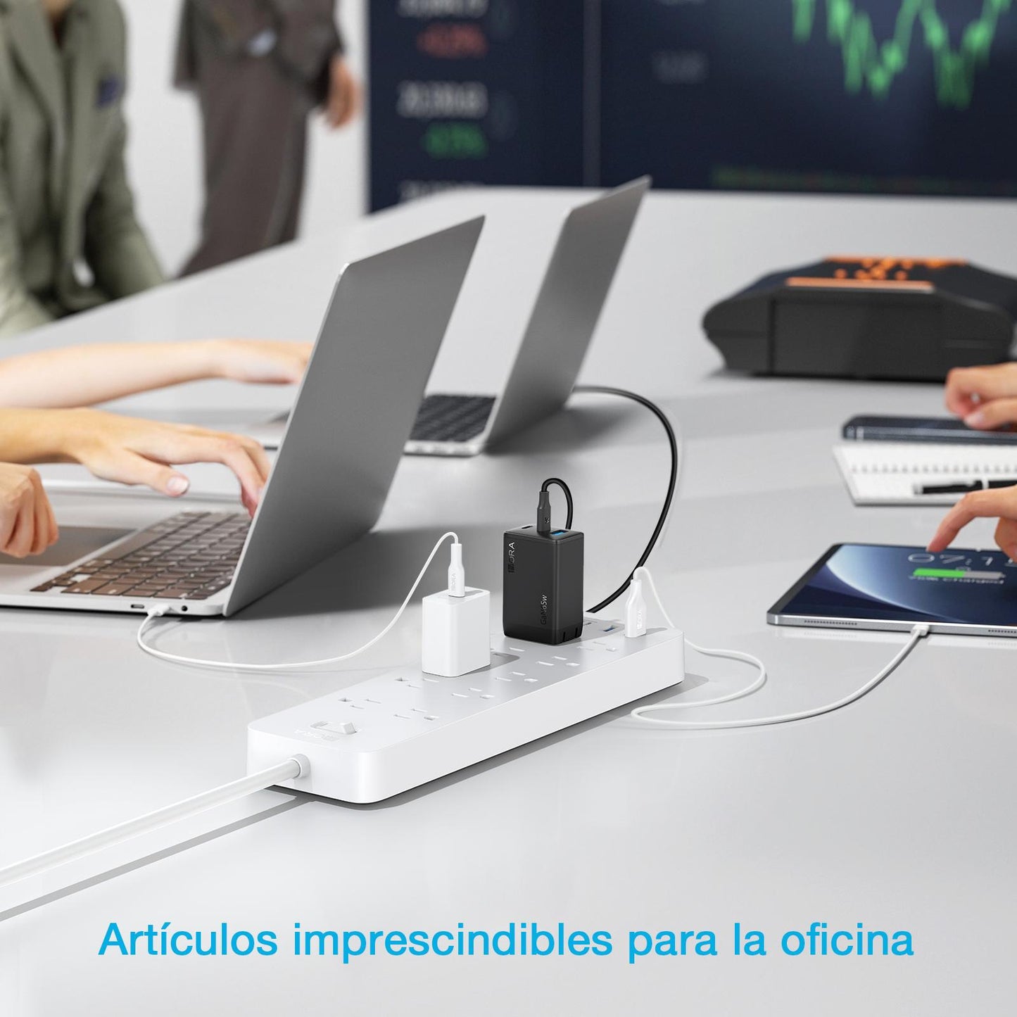 Multicontacto 13 en 1, extensión eléctrica con 10 Salidas de CA, 3 Puertos USB (1 USB C, 2 USB A) con 1,5 m Cable
